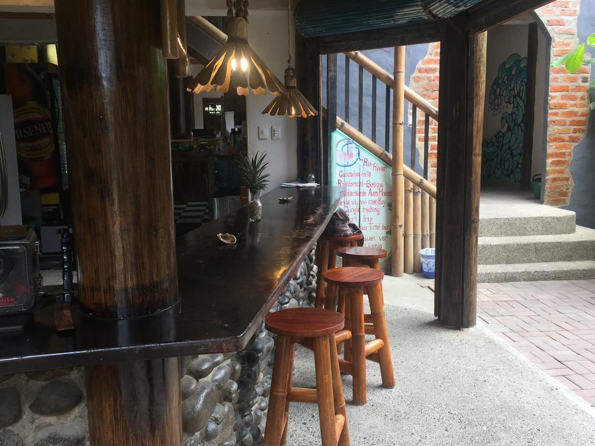 La Facha Hostal Restaurant Surf Mompiche Bagian luar foto