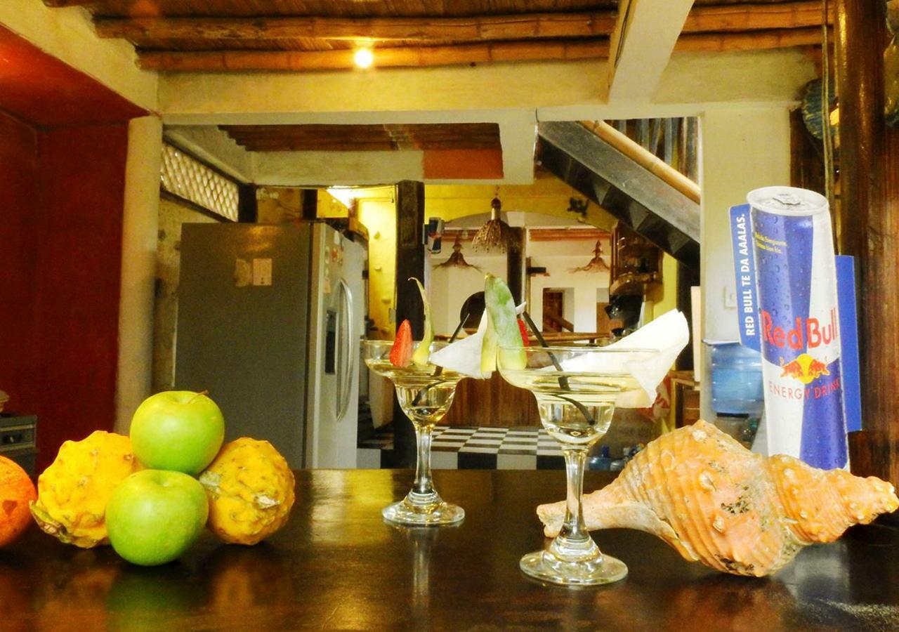 La Facha Hostal Restaurant Surf Mompiche Bagian luar foto
