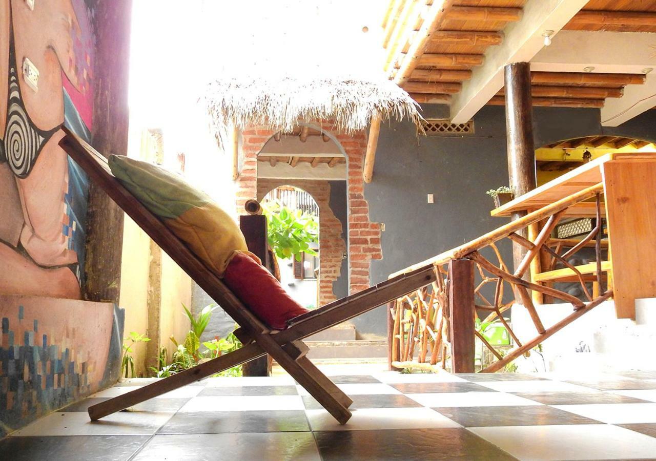 La Facha Hostal Restaurant Surf Mompiche Bagian luar foto