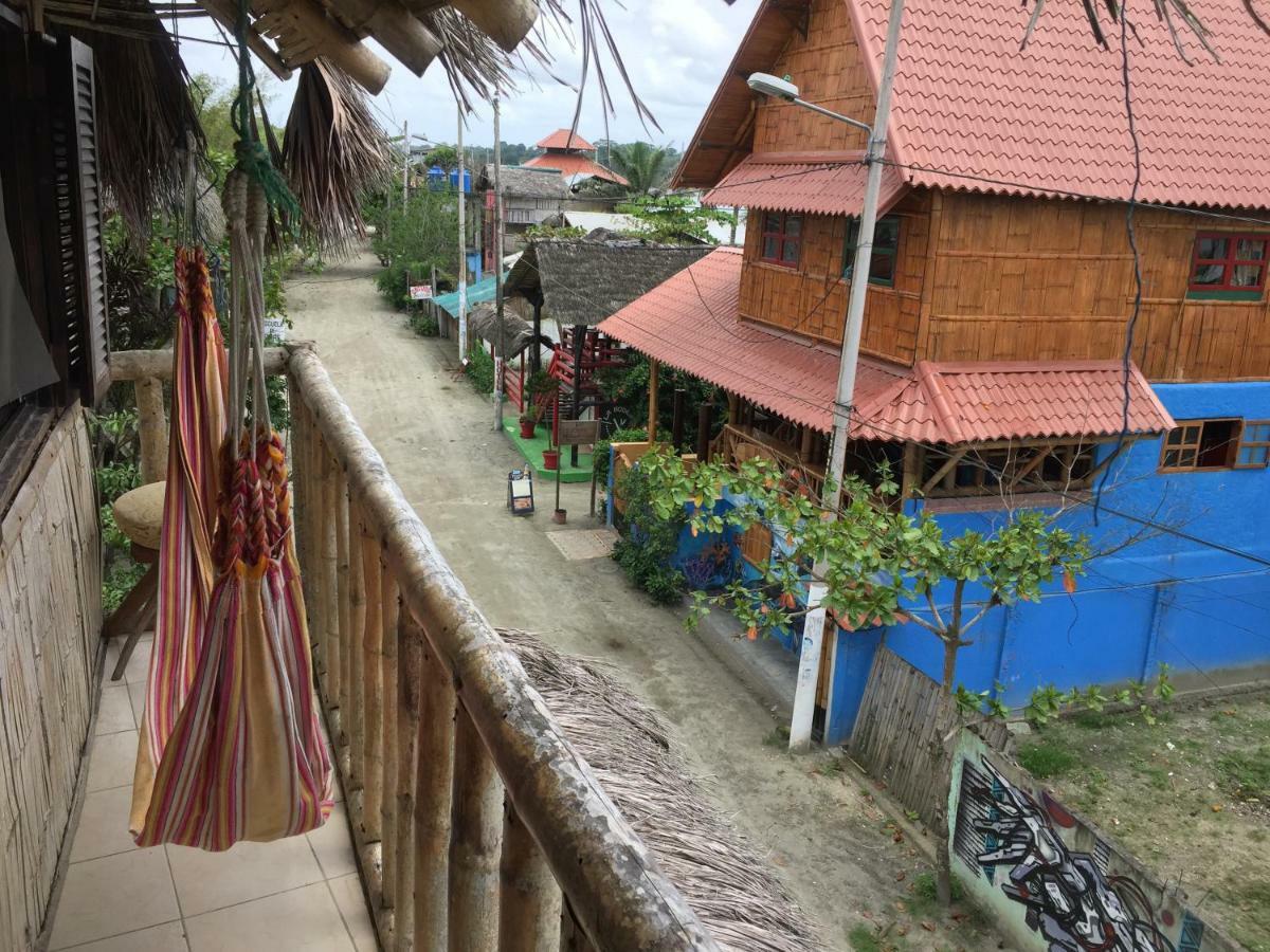 La Facha Hostal Restaurant Surf Mompiche Bagian luar foto